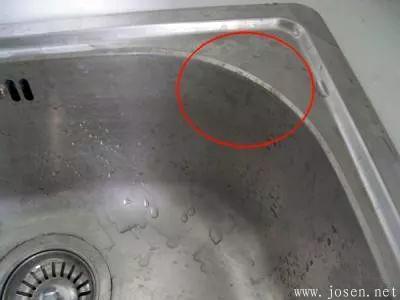 家里不銹鋼制品（例如水槽）做好防護(hù).jpeg